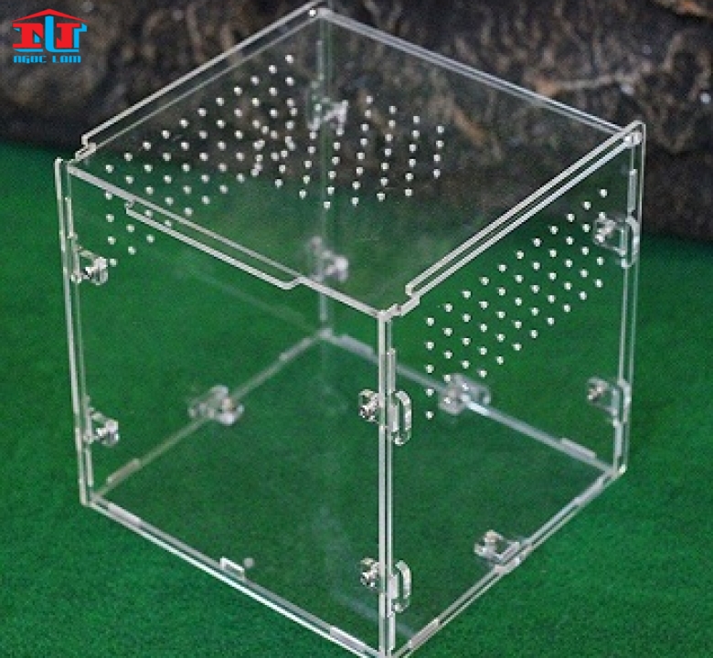 GIA CÔNG HỘP MICA TRƯNG BÀY SẢN PHẨM, HỘP MICA ĐỰNG MÔ HÌNH THEO YÊU CẦU