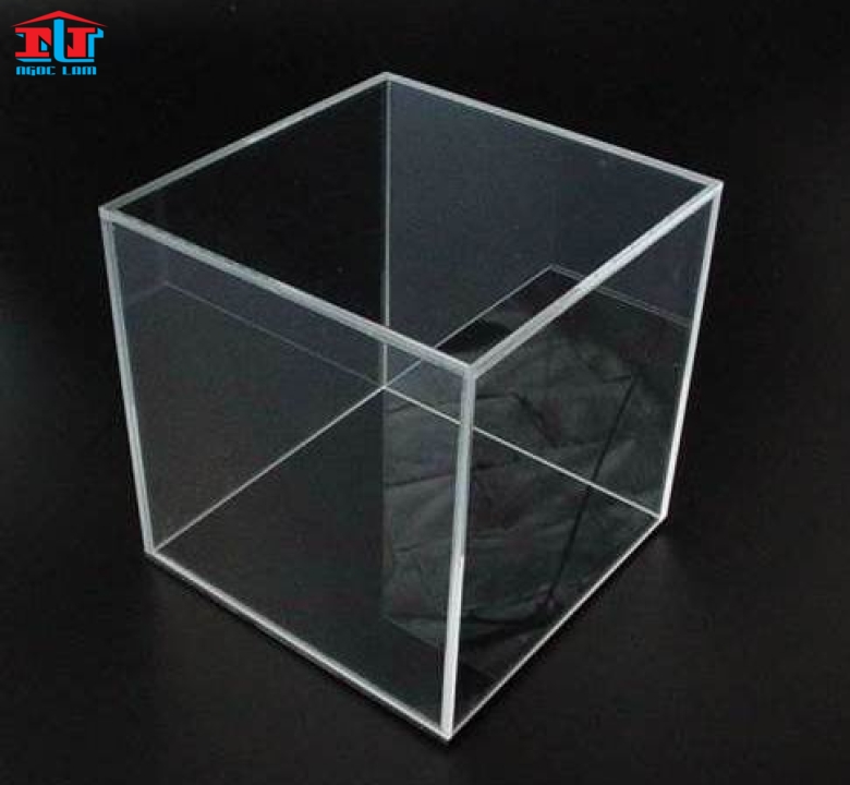 GIA CÔNG HỘP MICA TRƯNG BÀY SẢN PHẨM, HỘP MICA ĐỰNG MÔ HÌNH THEO YÊU CẦU
