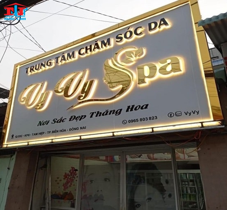 Bảng Hiệu quảng cáo đèn hắt chân