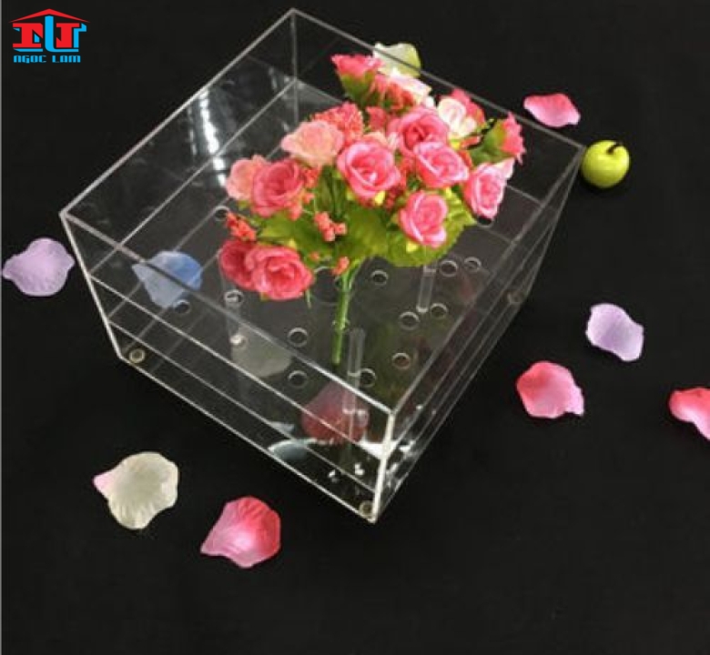 GIA CÔNG HỘP MICA TRƯNG BÀY SẢN PHẨM, HỘP MICA ĐỰNG MÔ HÌNH THEO YÊU CẦU
