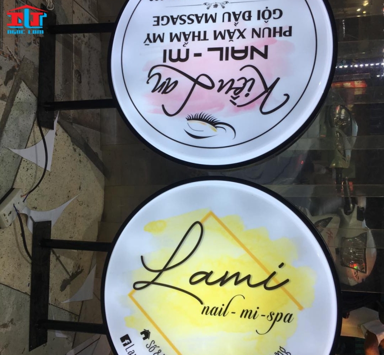 Hộp đèn mica hút nổi, biển mica hút nổi, biển vẩy mica hút nổi