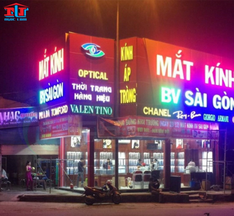 BẢNG HIỆU QUẢNG CÁO MẮT KÍNH ĐẸP, THỜI TRANG, ĐỘC ĐÁO