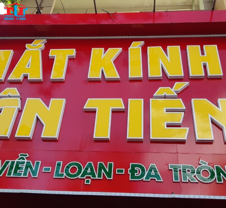 BẢNG HIỆU QUẢNG CÁO MẮT KÍNH ĐẸP, THỜI TRANG, ĐỘC ĐÁO