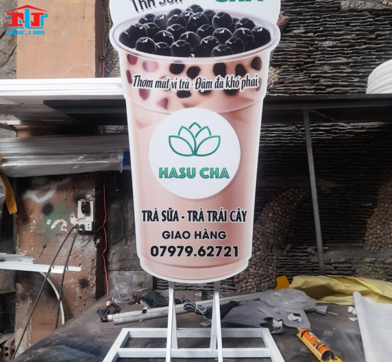 Mẫu bảng hiệu quảng cáo quán trà sữa đẹp thu hút giới trẻ
