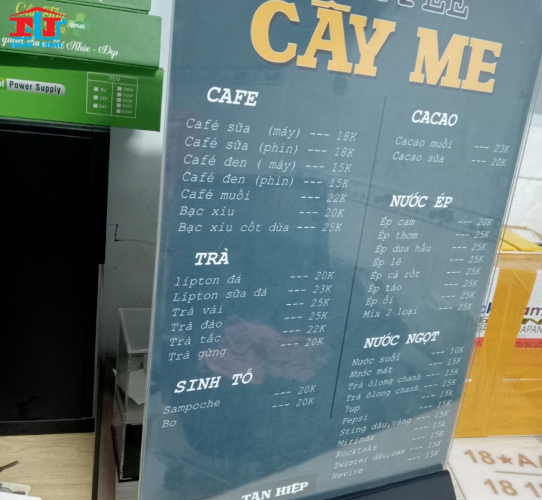 menu mica để bàn đế tam giác